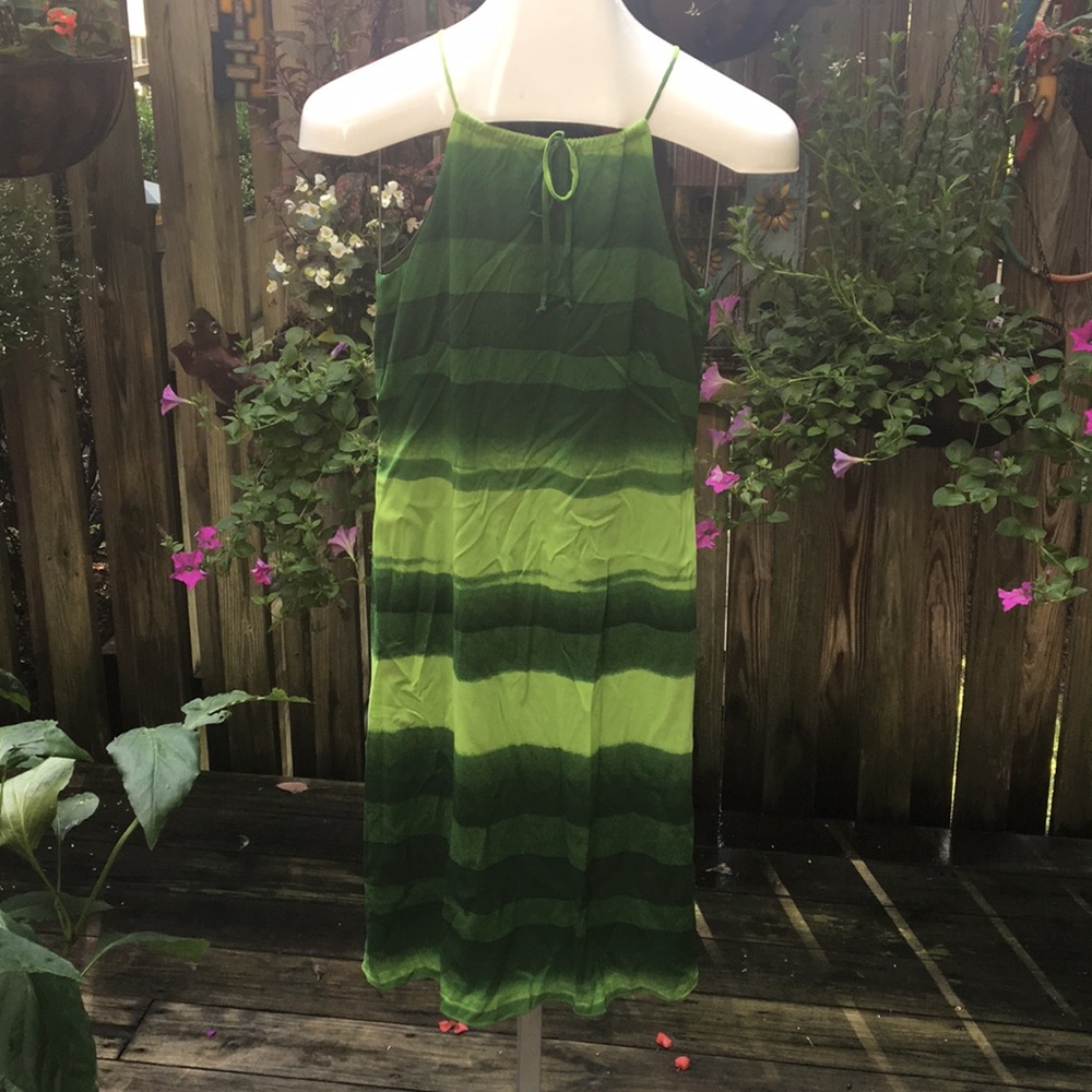 Cute green summer dress!